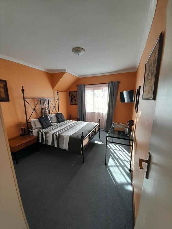 Whalers Guest House Германус Екстер'єр фото